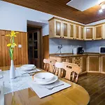 Rustic Authentic With Terrace And Wood Stove - Three Bedroom With Terrace Počitniška hiša
