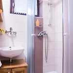 Počitniška hiša Rustic Authentic With Terrace And Wood Stove - Three Bedroom With Terrace *
