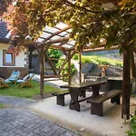 Počitniška hiša Rustic Authentic With Terrace And Wood Stove - Three Bedroom With Terrace Ljubno