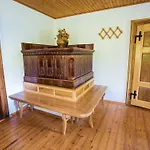 Počitniška hiša Rustic Authentic With Terrace And Wood Stove - Three Bedroom With Terrace *