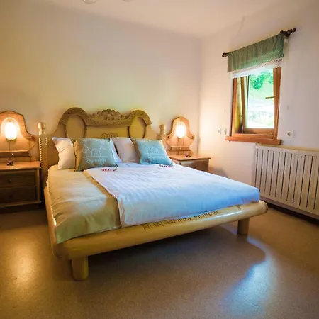 Rustic Authentic With Terrace And Wood Stove - Three Bedroom With Terrace