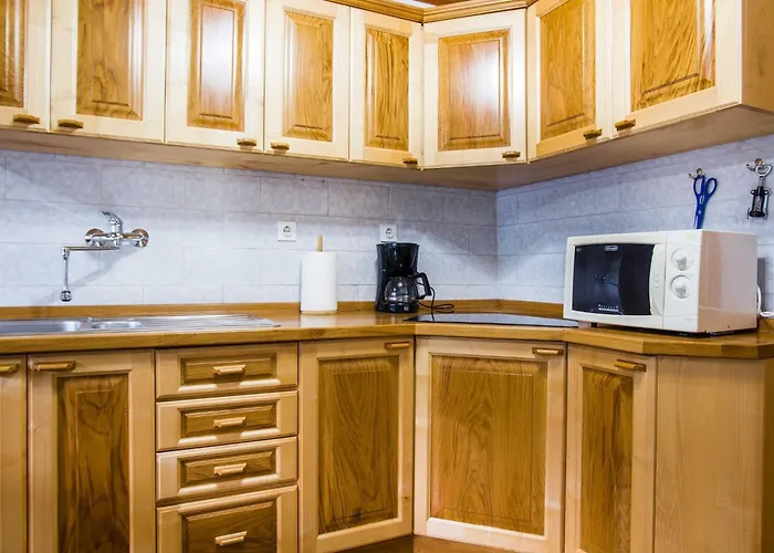 Tatil Evi Rustic Authentic With Terrace And Wood Stove - Three Bedroom With Terrace