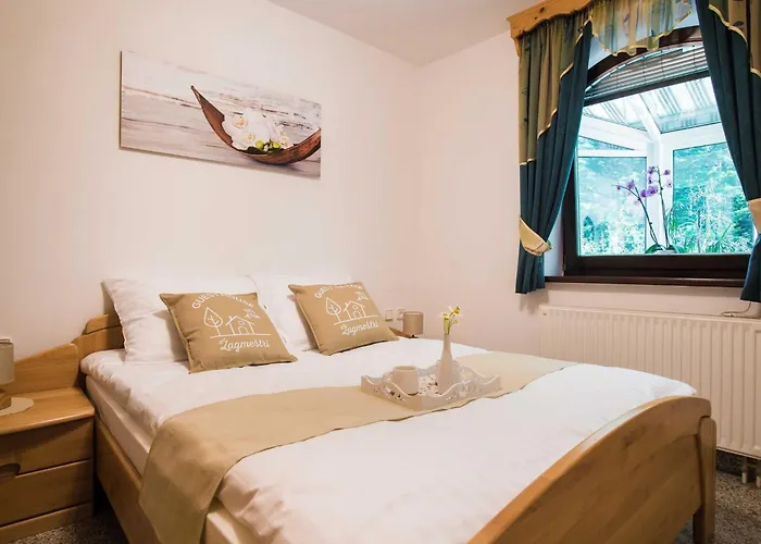 Tatil Evi Rustic Authentic With Terrace And Wood Stove - Three Bedroom With Terrace Ljubno