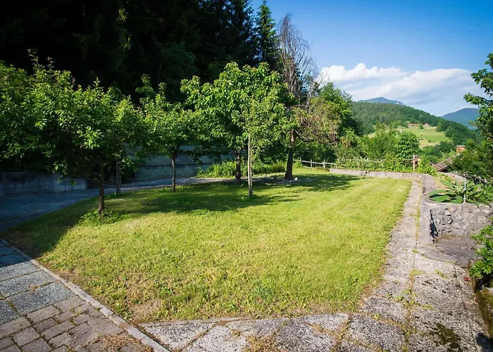 Tatil Evi Rustic Authentic With Terrace And Wood Stove - Three Bedroom With Terrace Ljubno